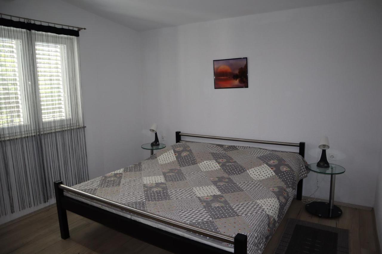 Apartmani Sanja Вир Екстериор снимка