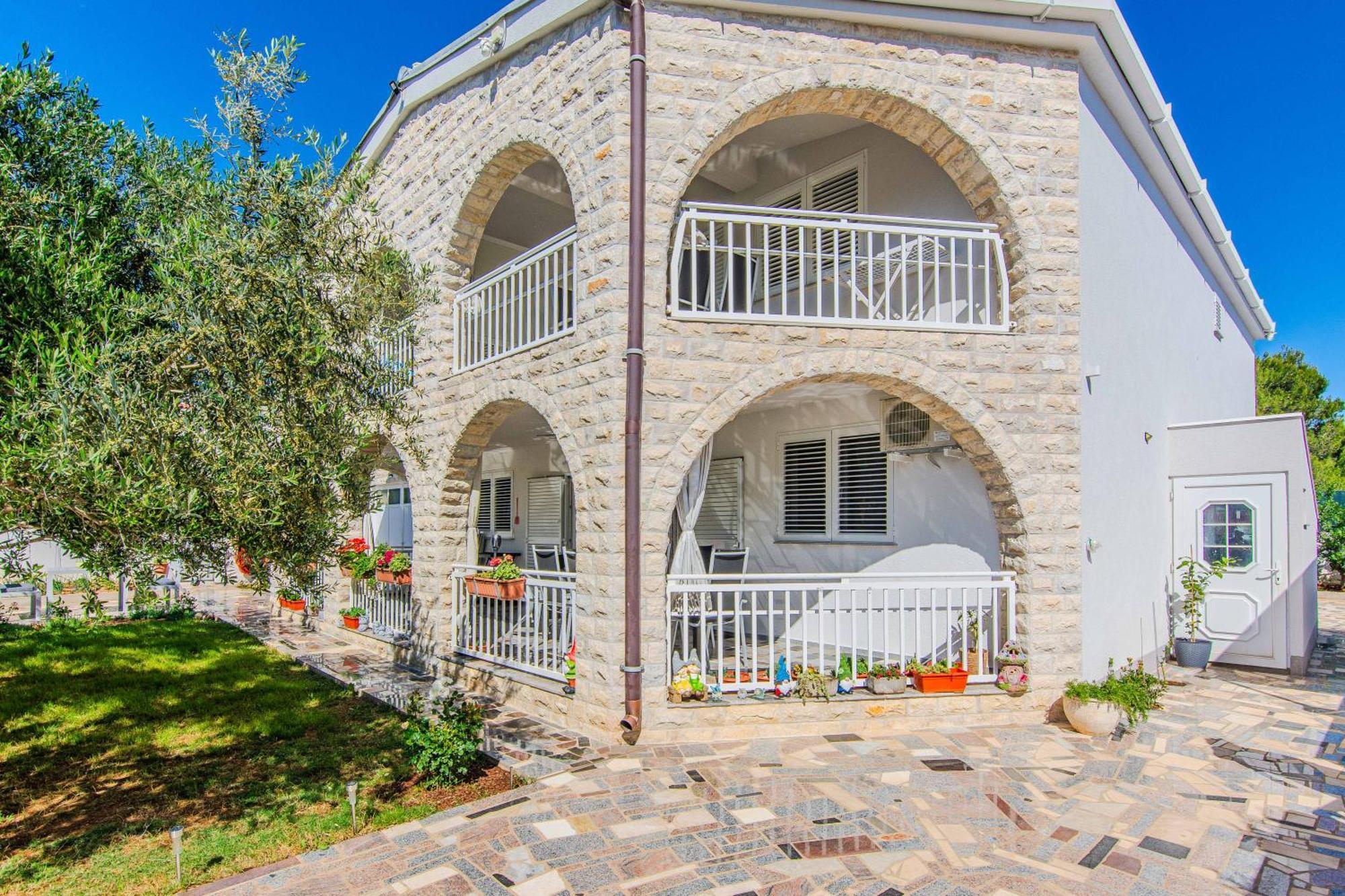 Apartmani Sanja Вир Екстериор снимка